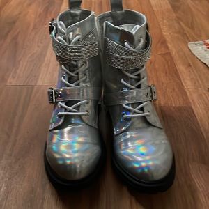 N.Y.L.A Size 8 silver holographic ankle boots